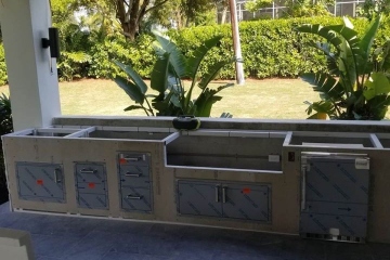 Custom Outdoor Kitchens